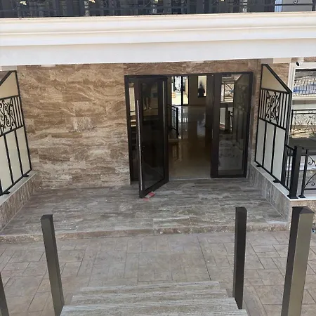 Luxus Apartament Mit Pool 150 M Zum In *